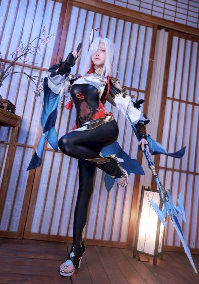 有坂深雪av一区二区精品_国产剧电影全集观看