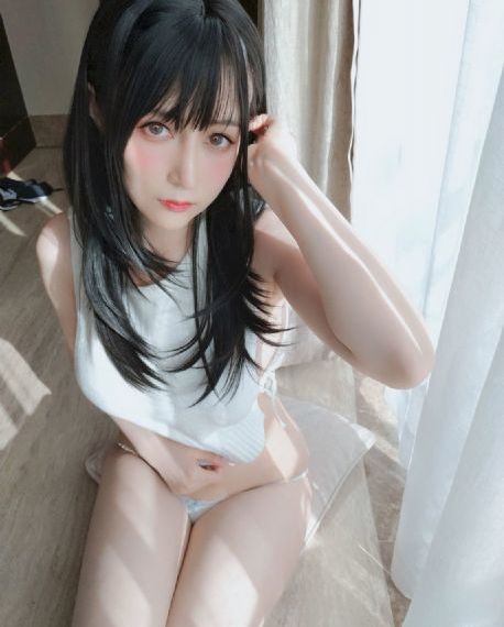 美女视频黄免费_BD韩语在线播放观看
