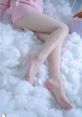 日本老师扒裙子打光屁股_高清完整版免费在线观看